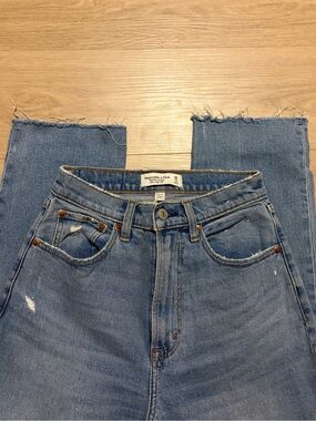 Abercrombie & Fitch Curve Love Ankle Straight Ultra High Rise Jeans 25 / 0L